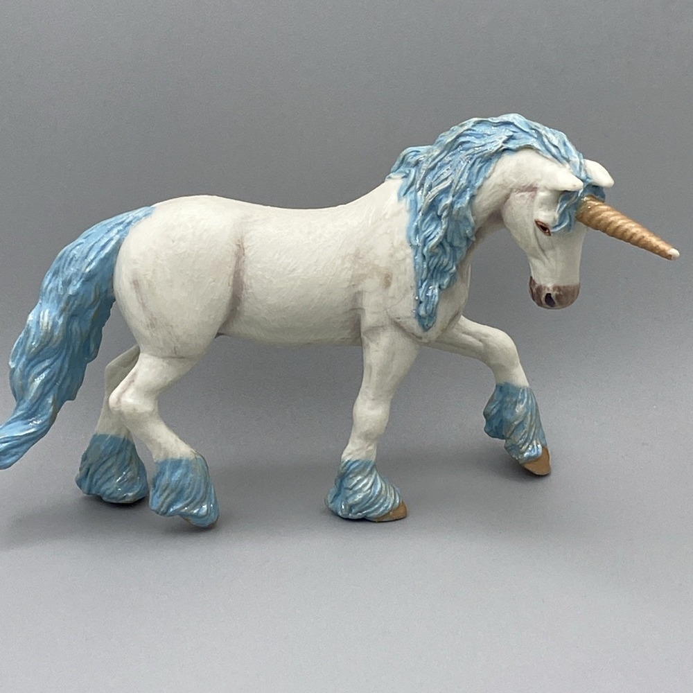 Papo Magic Unicorn with Glitter Blue Mane 2011 Fantasy‎ Toy Figure Collectible
